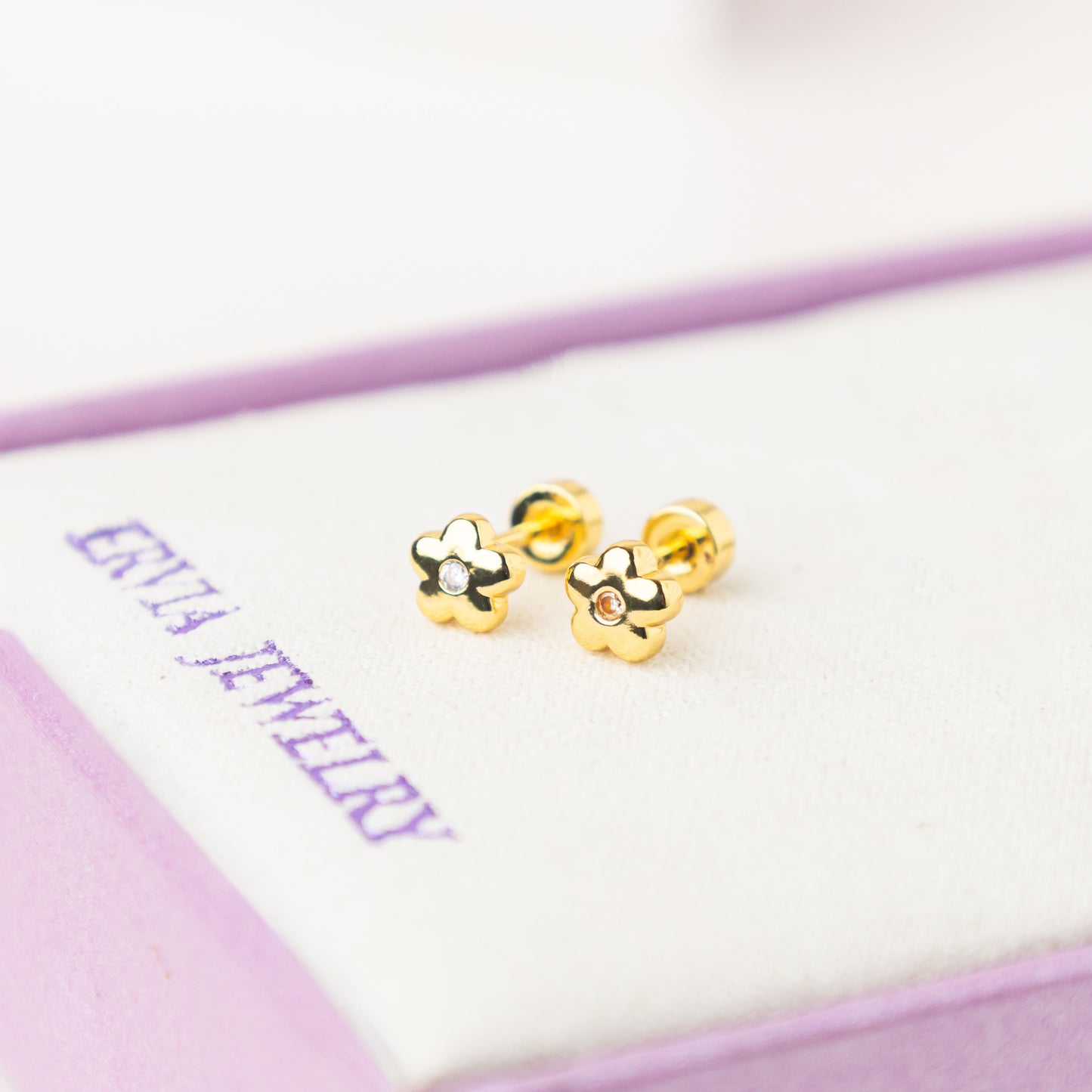 Vio Screw Back Earrings