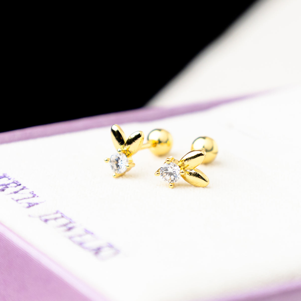 Nini Screw Back Earrings