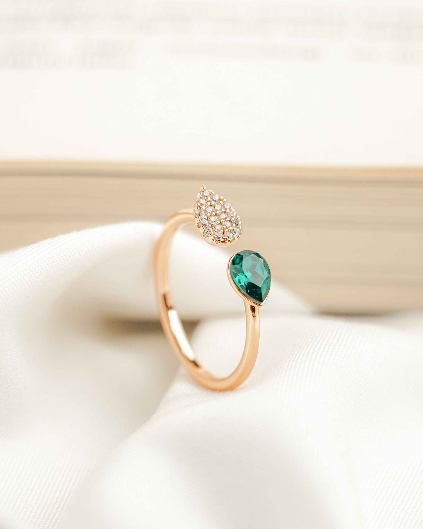 Velvet Green Rose Gold Ring