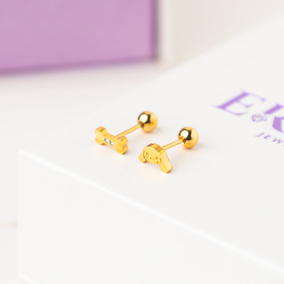 Melo Screw Back Earrings