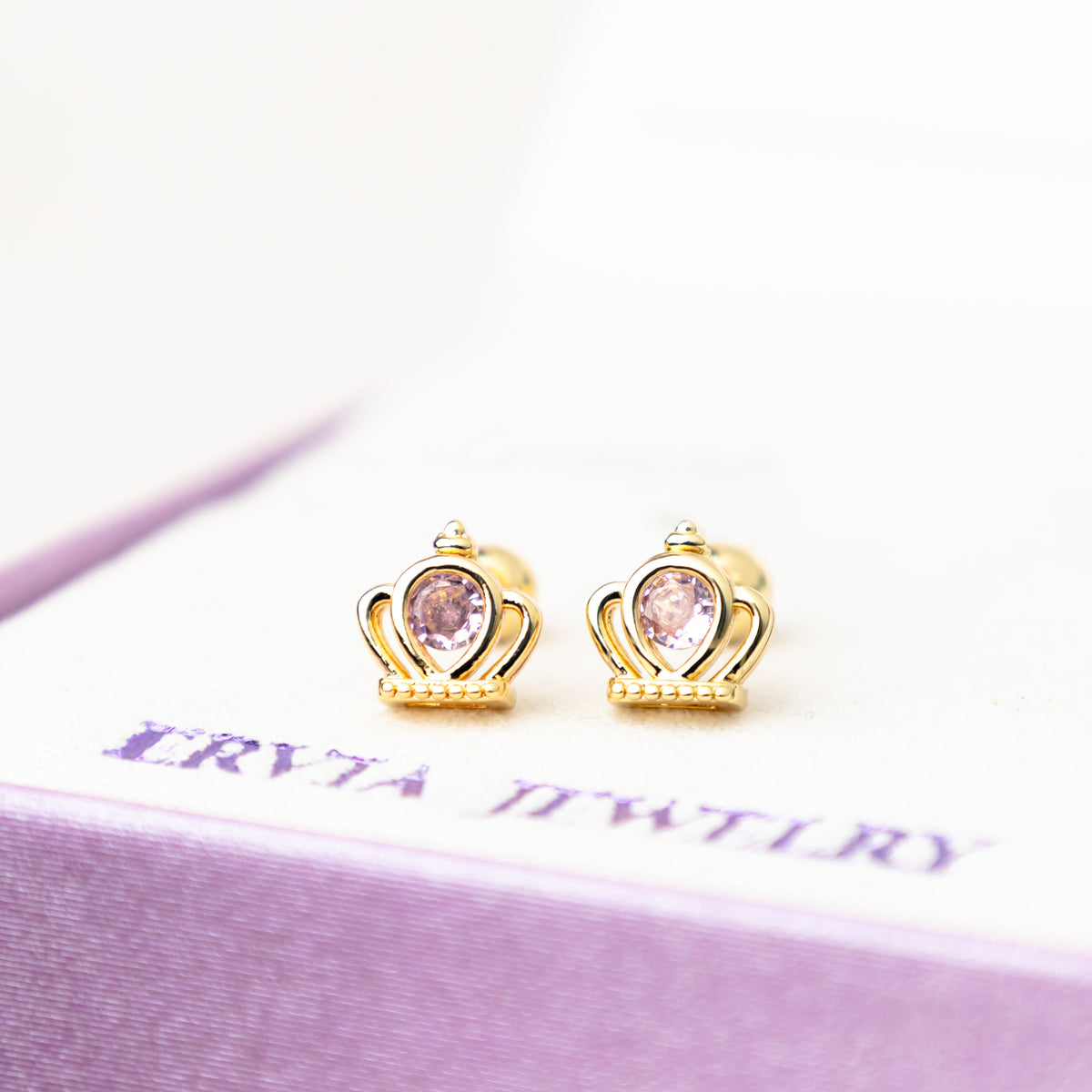 Cora Screw Back Earrings
